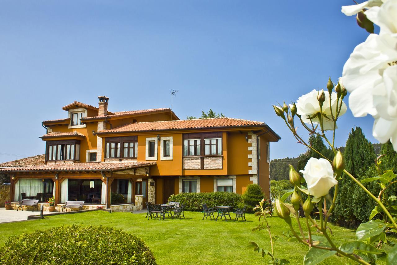Hospedaje Granada San Vicente De La Barquera Zewnętrze zdjęcie